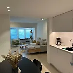 Διαμέρισμα Bright And Spacious Duplex By The Sea -