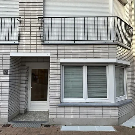 Bright And Spacious Duplex By The Sea -